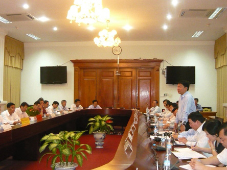 Bộ trưởng Đinh La Thăng làm việc với Lãnh đạo tỉnh Vĩnh Long