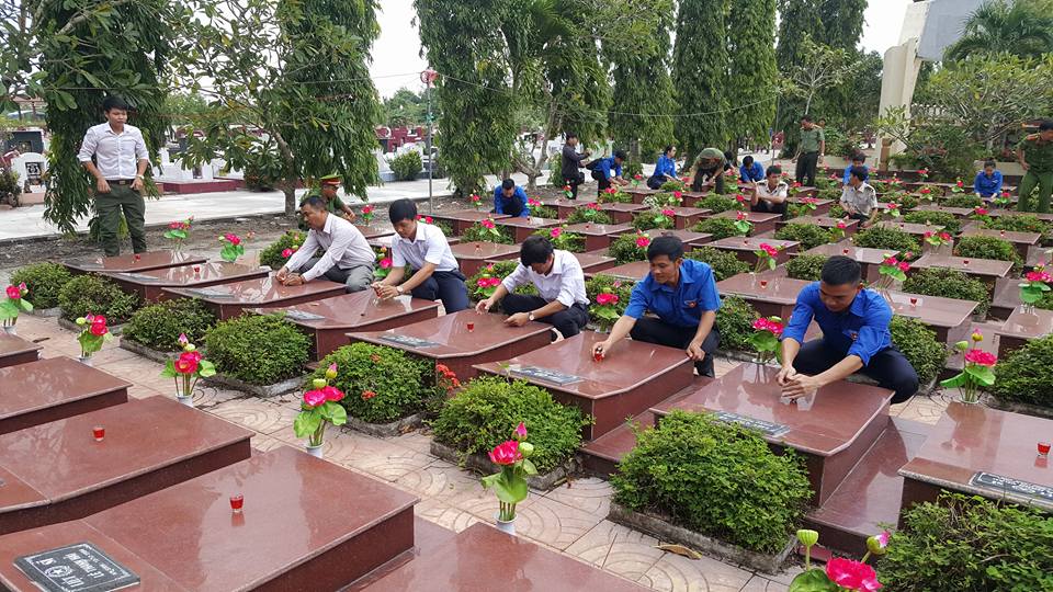 Đoàn Thanh niên Tổng công ty Quản lý bay Việt Nam: Sôi nổi tham gia các hoạt động Kỷ niệm 70 năm ngày Thương binh – Liệt sĩ (27/7/1947 – 27/7/2017)