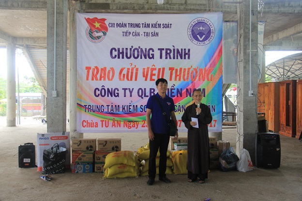 Chi đoàn tại Đoàn Quản lý bay miền Nam: chương trình Trao gửi yêu thương tại chùa Từ Ân, Bà Rịa Vũng Tàu