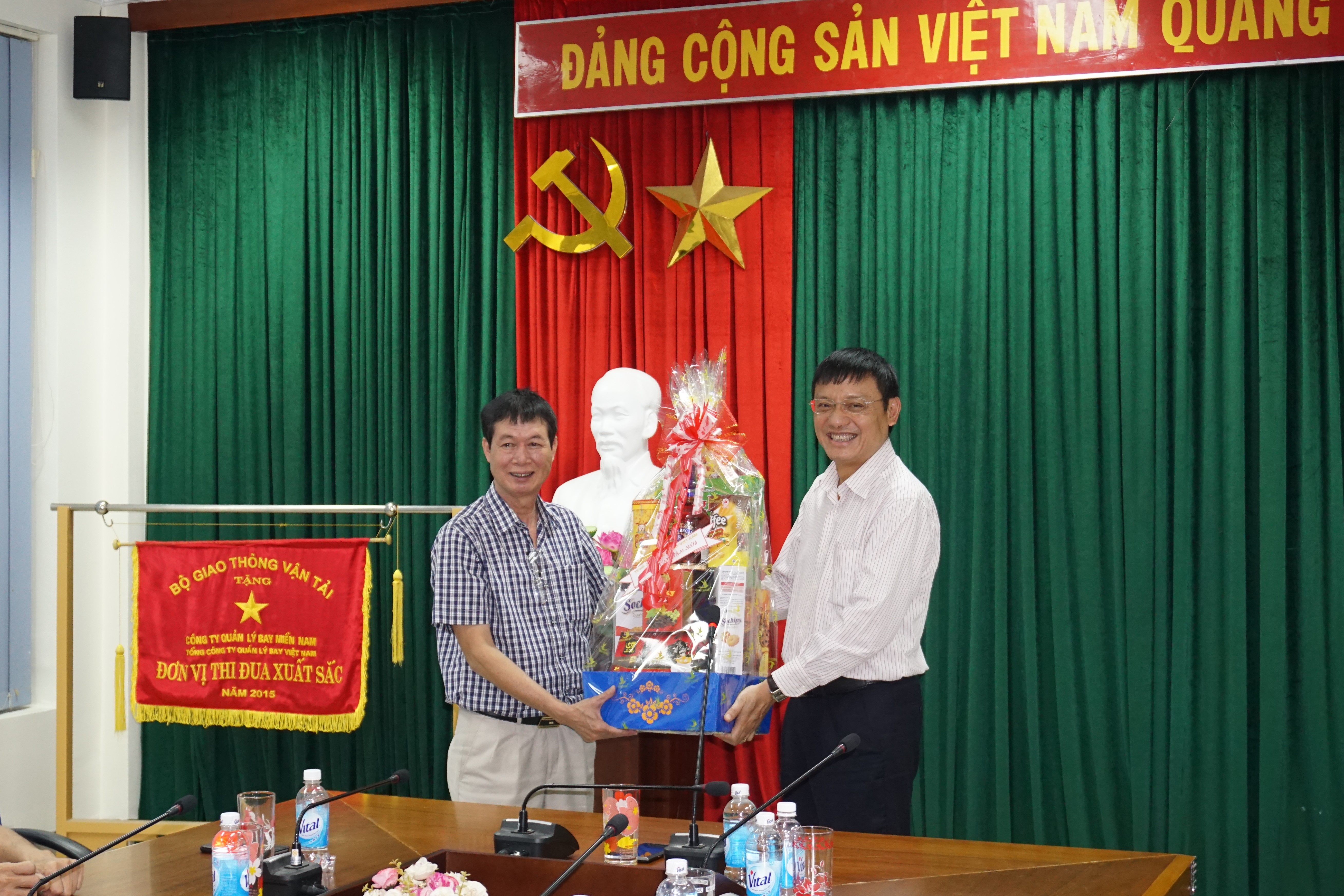 Chủ tịch Hội đồng thành viên Tổng công ty Quản lý bay Việt Nam chúc Tết Công ty Quản lý bay miền Nam