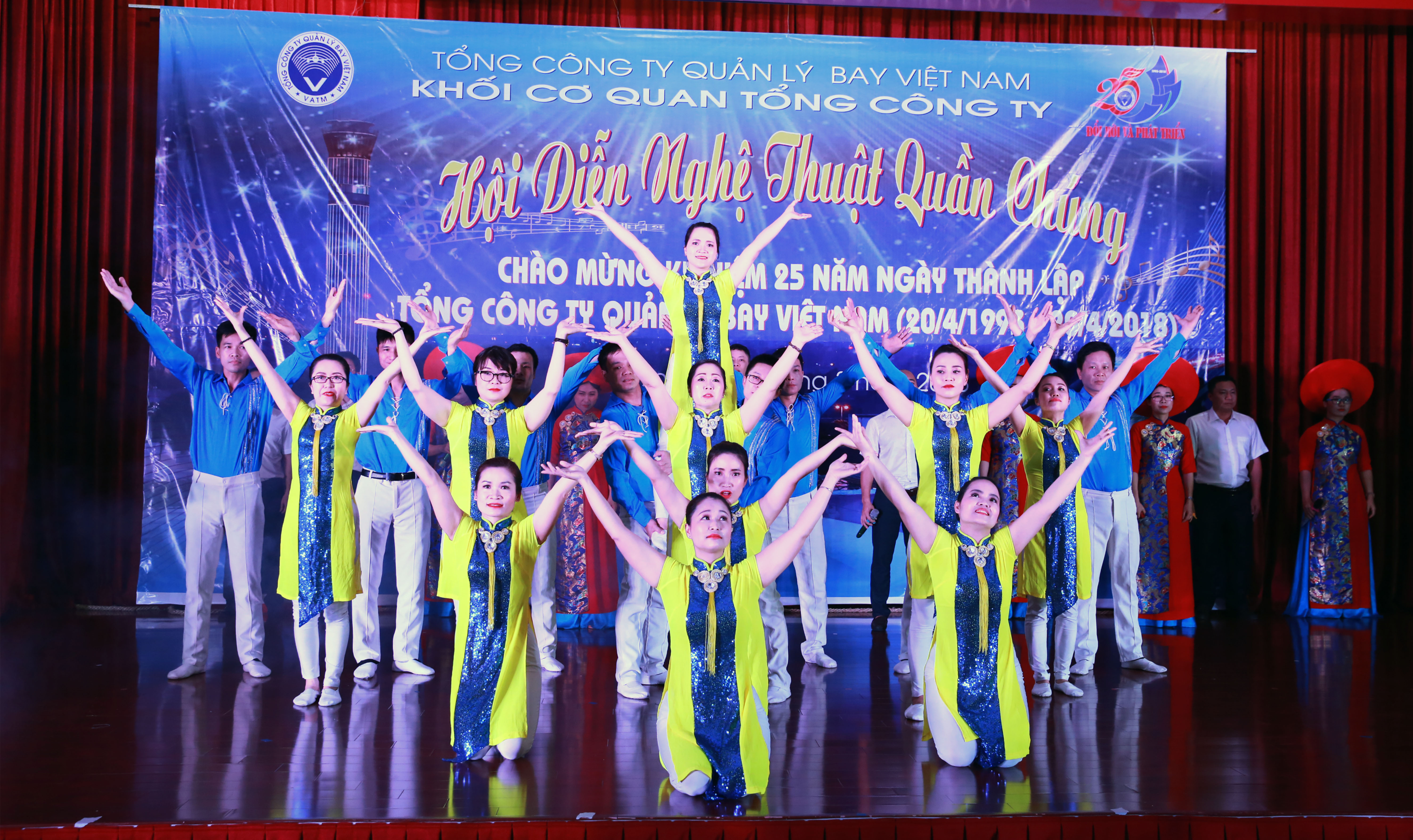 VATM tổ chức chấm thi sáng tác Bài hát truyền thống “Tự hào Quản lý bay Việt Nam”
