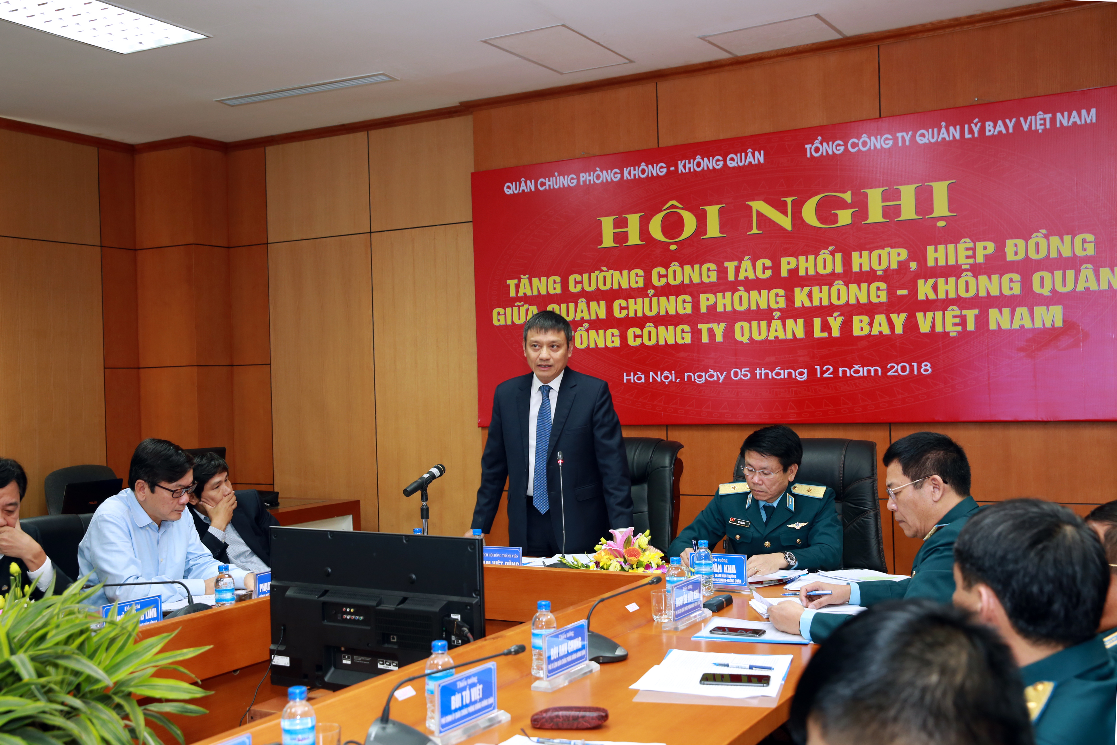 Hội nghị nâng cao hiệu quả công tác phối hợp, hiệp đồng giữa Quân chủng Phòng không không quân và Tổng công ty Quản lý bay Việt Nam năm 2018