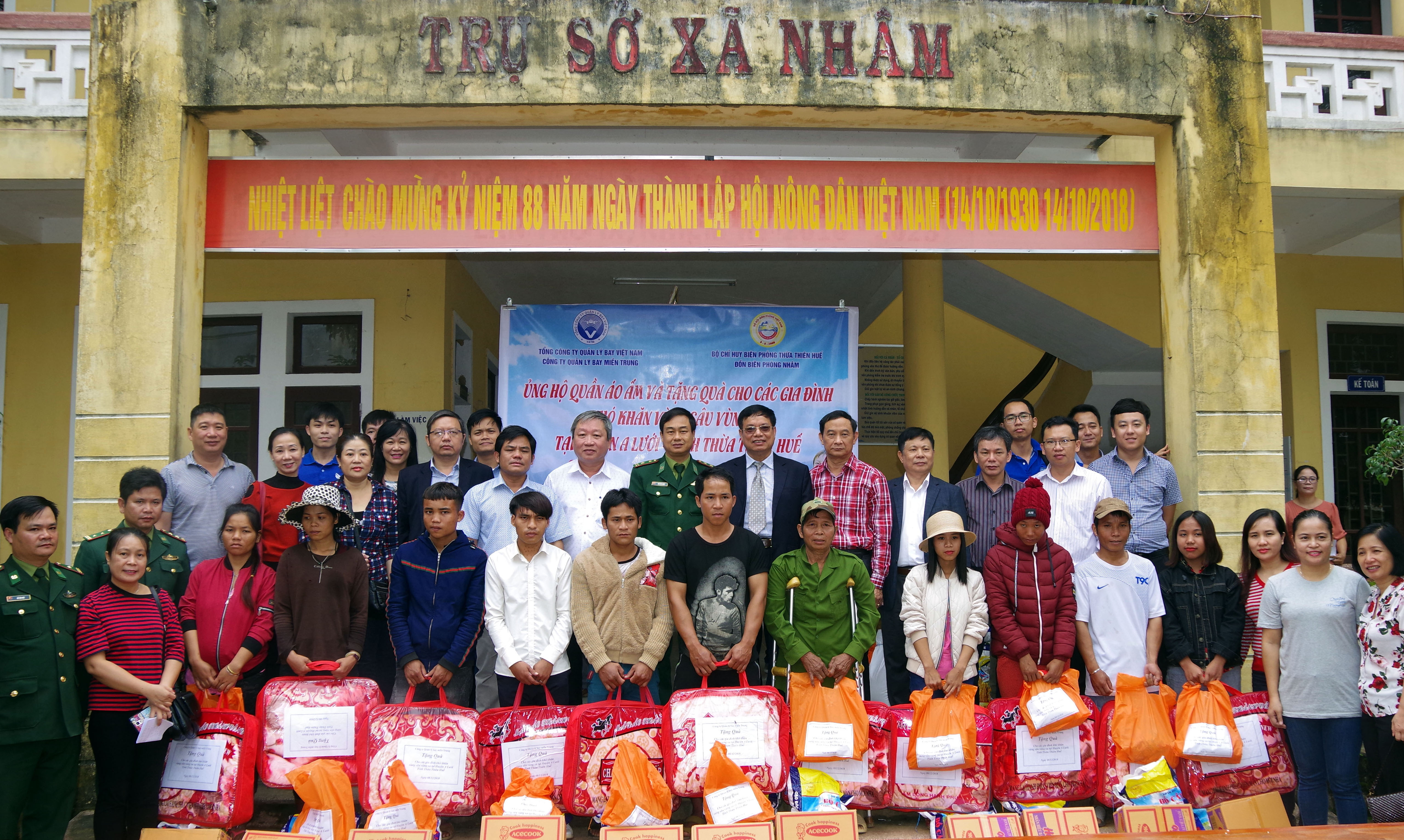 Công ty Quản lý bay miền Trung: Chương trình từ thiện tại huyện miền núi A Lưới, Thừa Thiên Huế