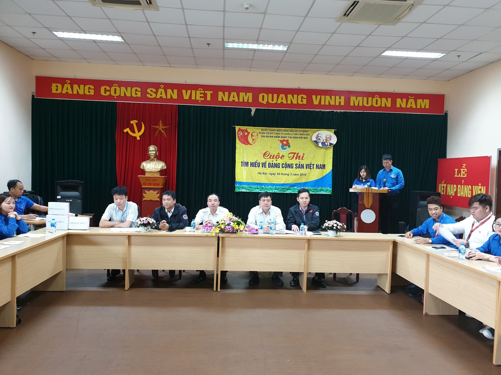 Chi đoàn Kiểm soát tại sân Nội Bài tổ chức cuộc thi về Đảng Cộng sản Việt Nam