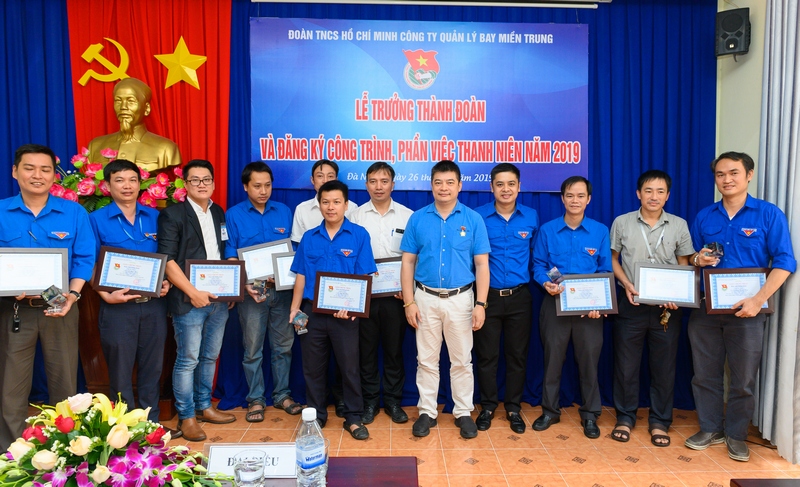 Chuỗi hoạt động của Đoàn cơ sở Công ty Quản lý bay miền Trung chào mừng 88 năm Ngày thành lập Đoàn Thanh niên Cộng sản Hồ Chí Minh