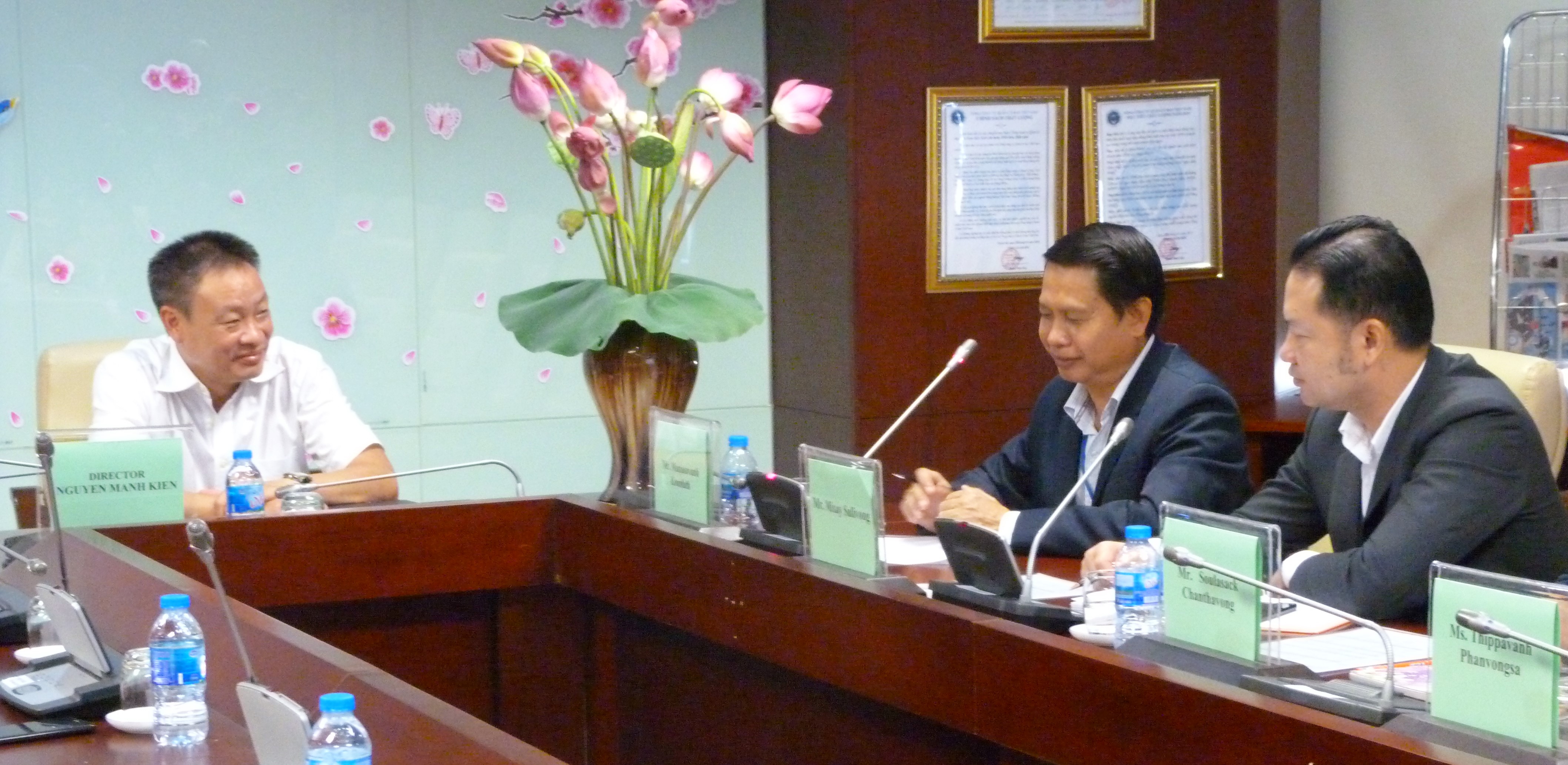Hội nghị hợp tác về Thông báo tin tức hàng không giữa  Tổng công ty Quản lý bay Việt Nam và Cơ quan quản lý bay Lào