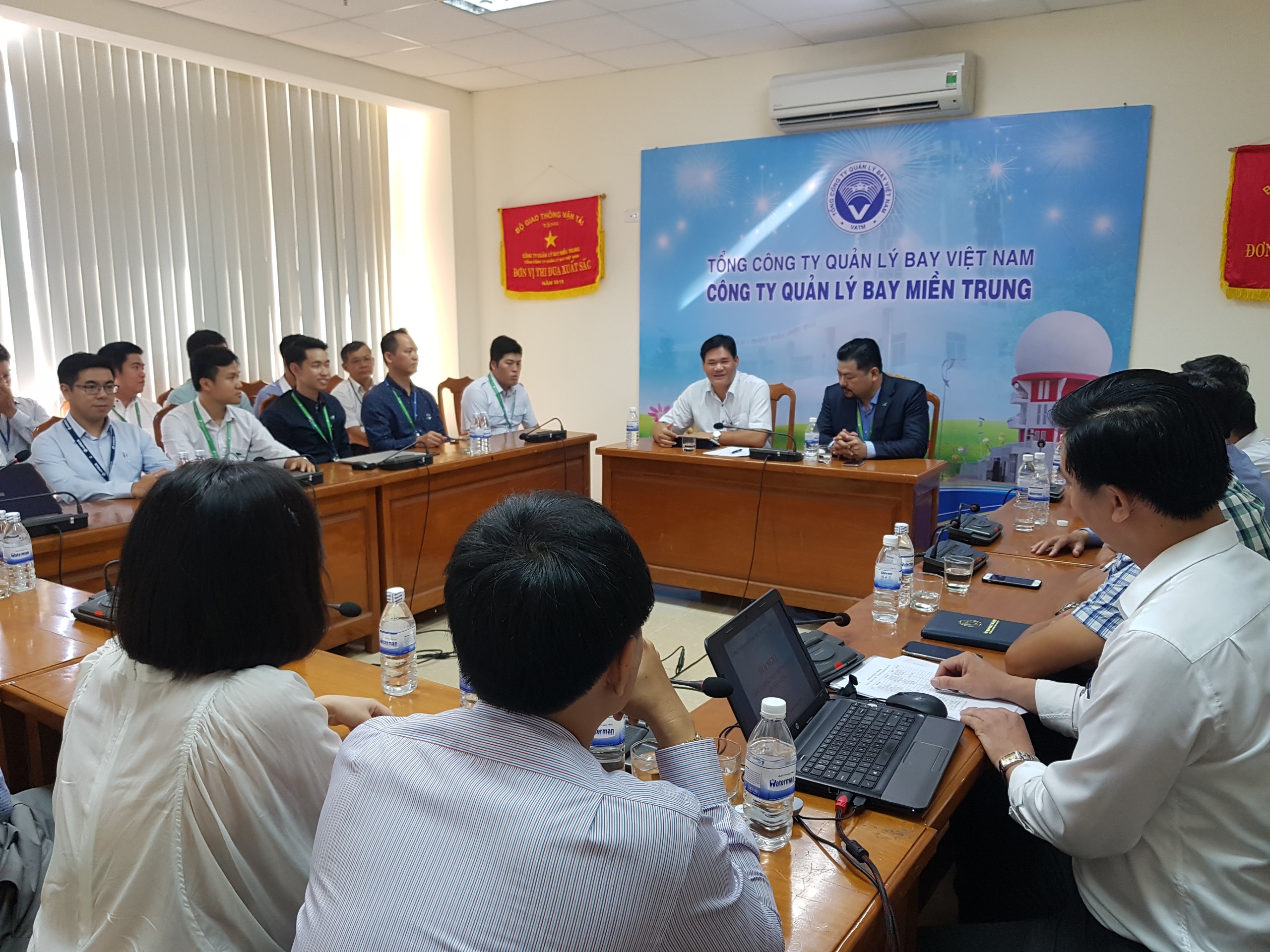 Hội nghị phối hợp bảo đảm an toàn bay giữa Công ty Quản lý bay miền Trung và Công ty TNHH Hàng không Tre Việt