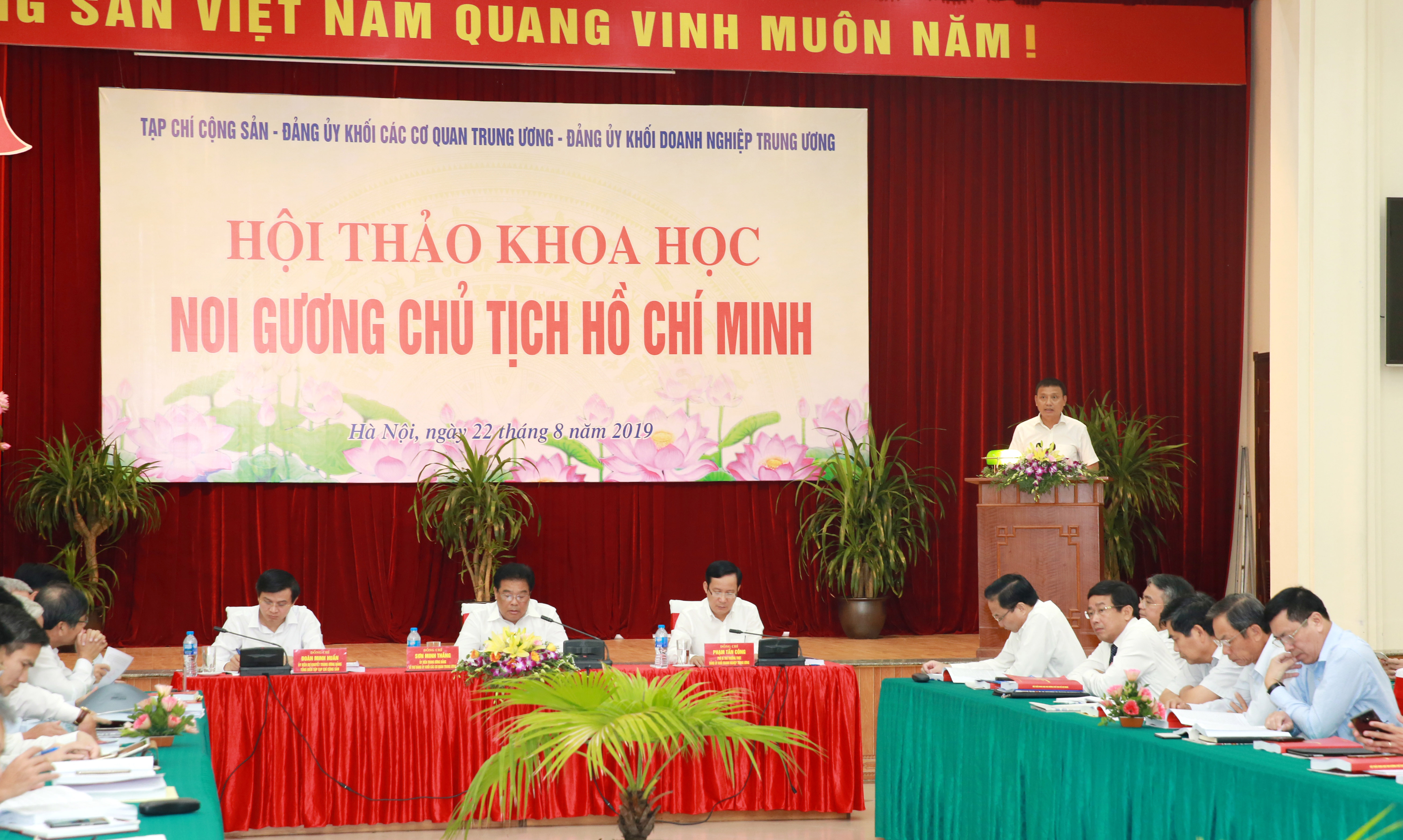 Đảng bộ TCT Quản lý bay Việt Nam tham dự Hội thảo khoa học “Noi gương Chủ tịch Hồ Chí Minh”