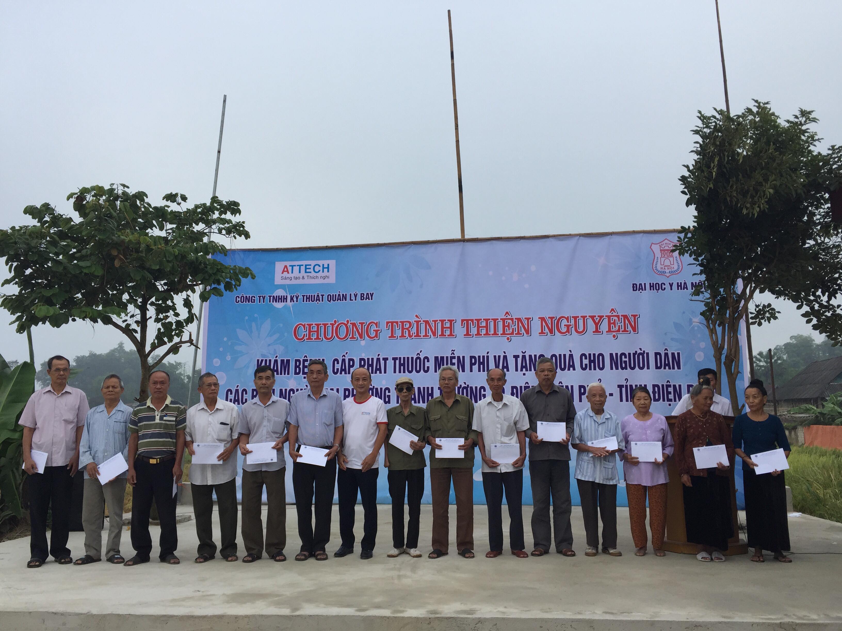 Công ty TNHH Kỹ thuật Quản lý bay thực hiện chương trình xã hội từ thiện tại phường Thanh Trường, thành phố Điện Biên Phủ