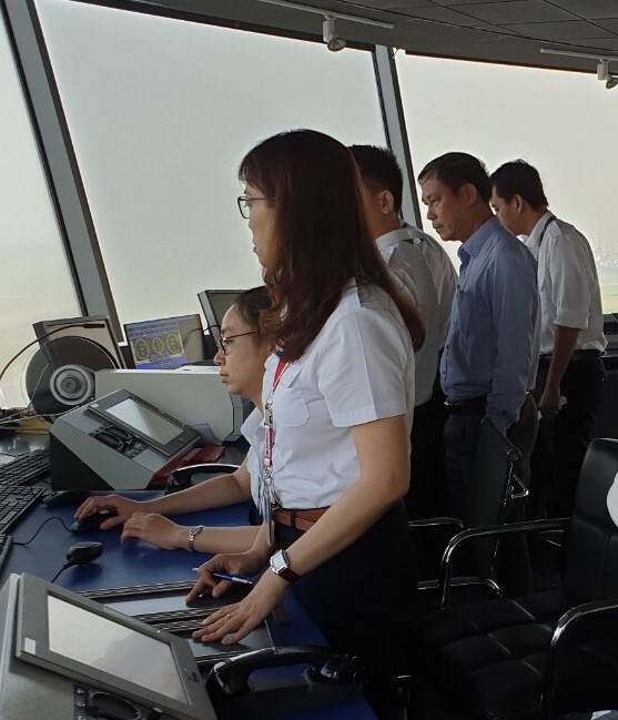 Triển khai áp dụng phương án phân chia phân khu kiểm soát mặt đất tại sân bay Tân Sơn Nhất