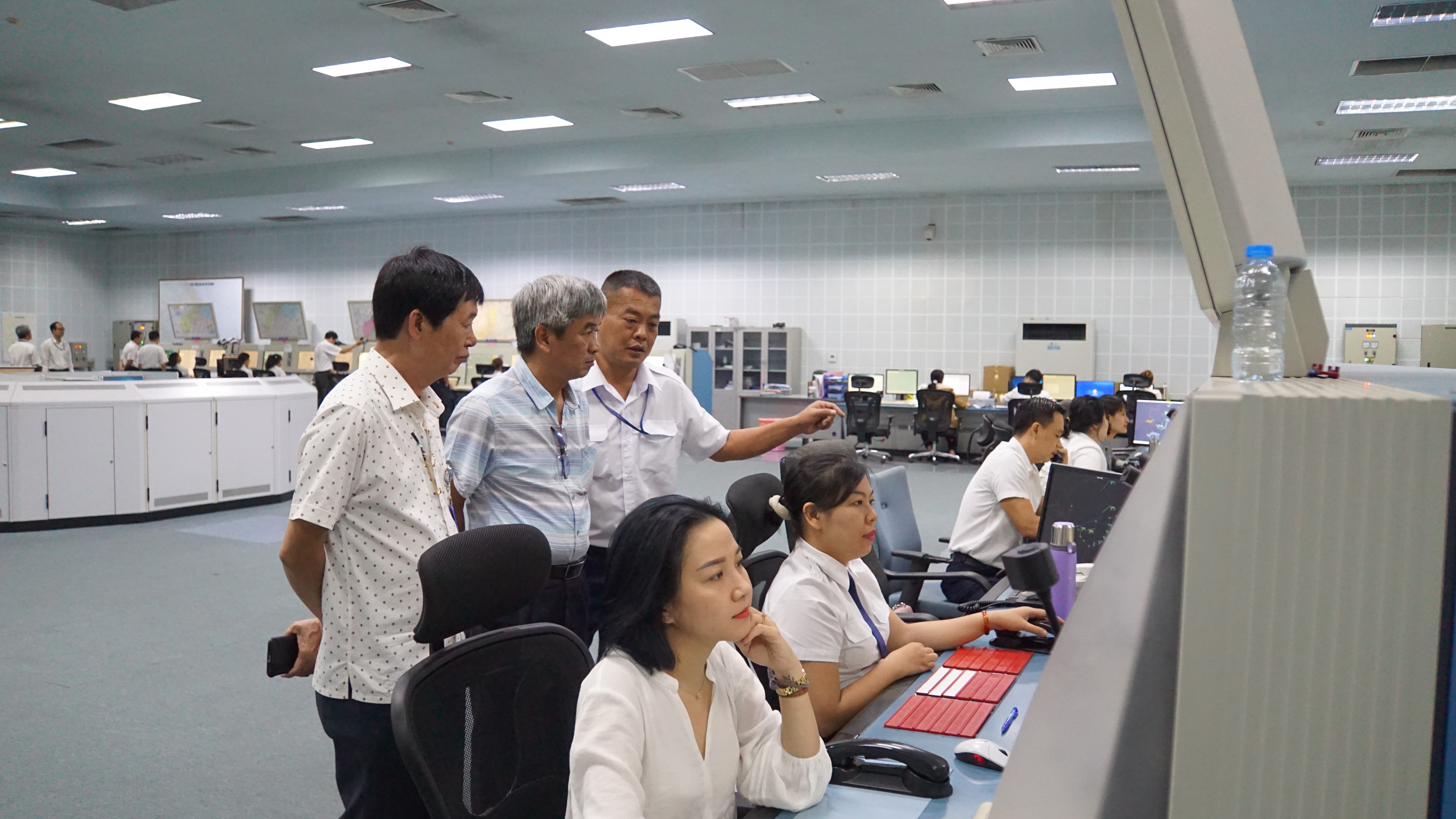 Công ty Quản lý bay miền Nam thực hiện điều chỉnh ranh giới trách nhiệm Phân khu 2,3,5 và thiết lập Phân khu 6 tại ACC Hồ Chí Minh