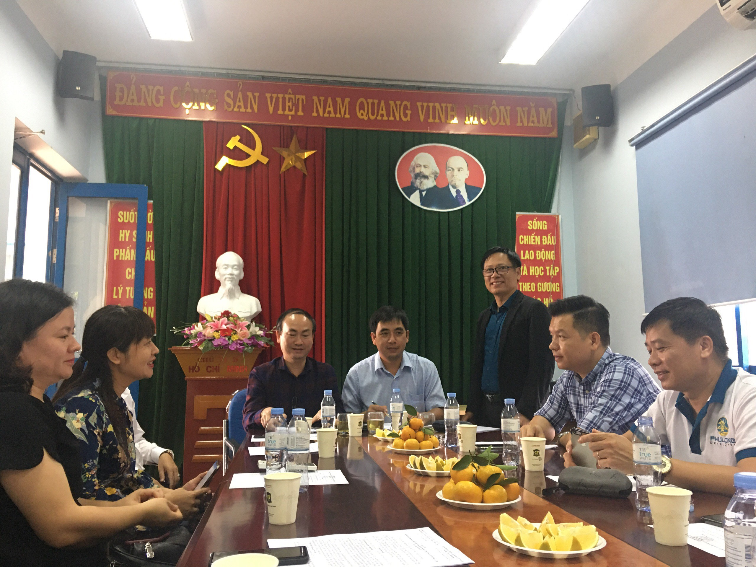 Hội nghị Sơ kết giữa nhiệm kỳ thực hiện Nghị quyết Đại hội Công đoàn Công ty Quản lý bay miền Bắc lần thứ IX  và tổ chức về nguồn tại tỉnh Nghệ An