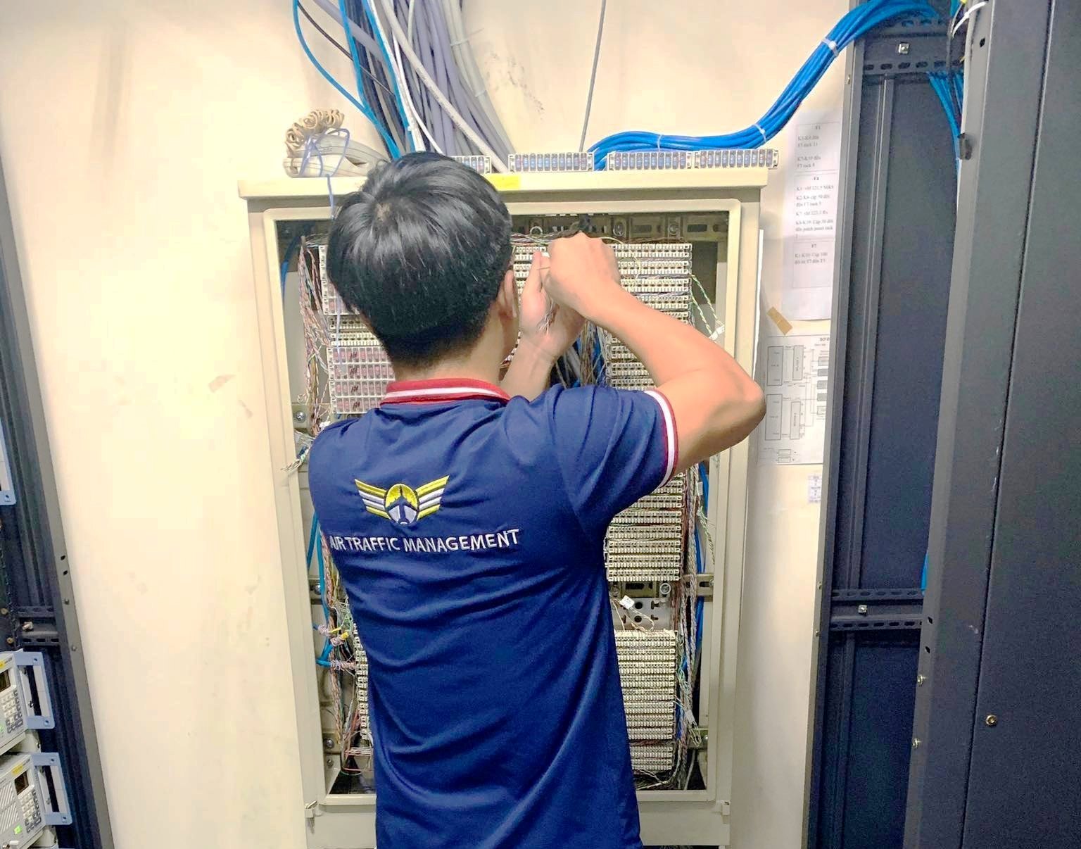 Lắp đặt, đấu nối thành công tín hiệu hệ thống VCS 3020X cho APP/TWR Đà Nẵng