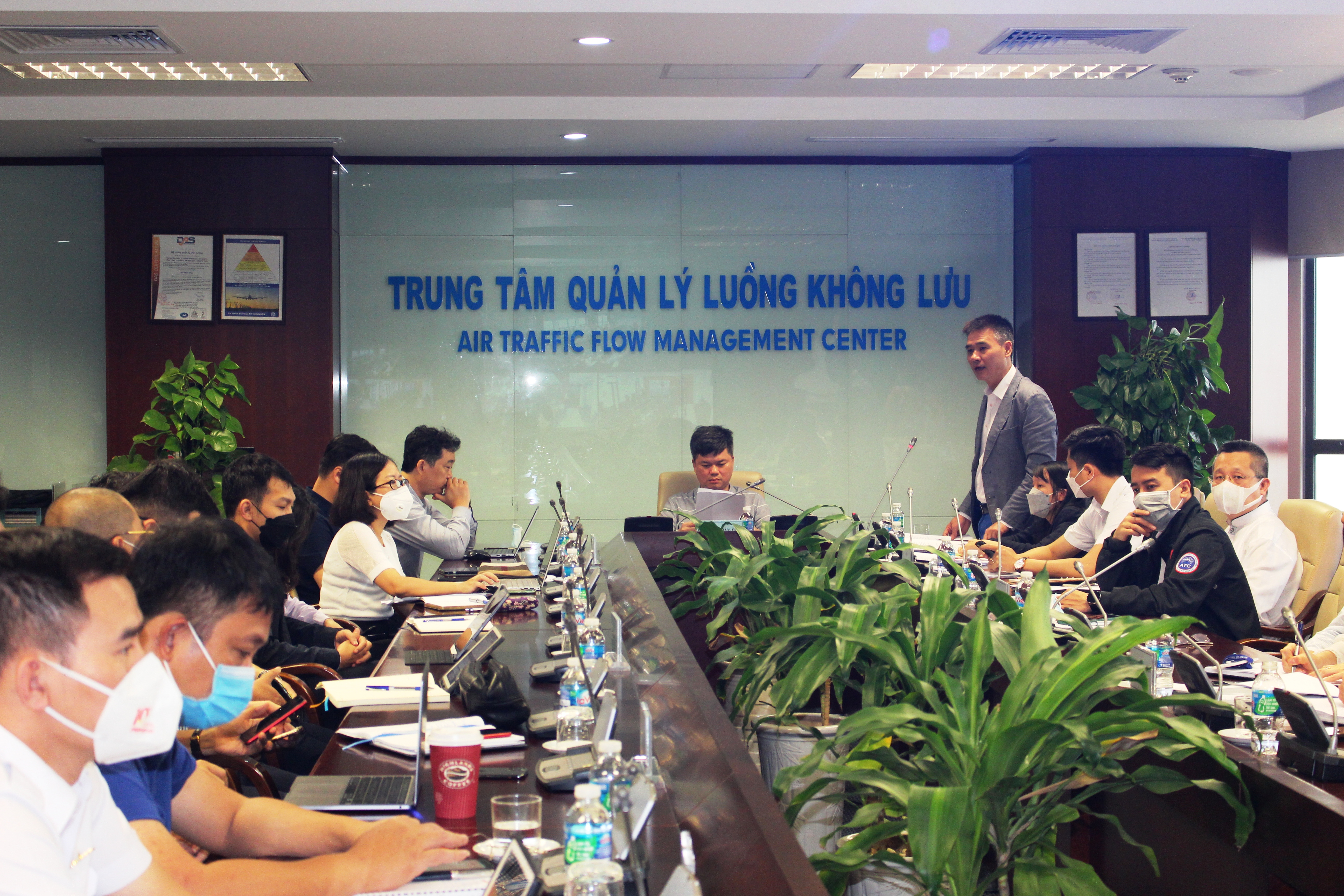 Hội nghị về các giải pháp giảm thiểu tình trạng bay chờ tại khu vực sân bay Nội Bài và sân bay Tân Sơn Nhất