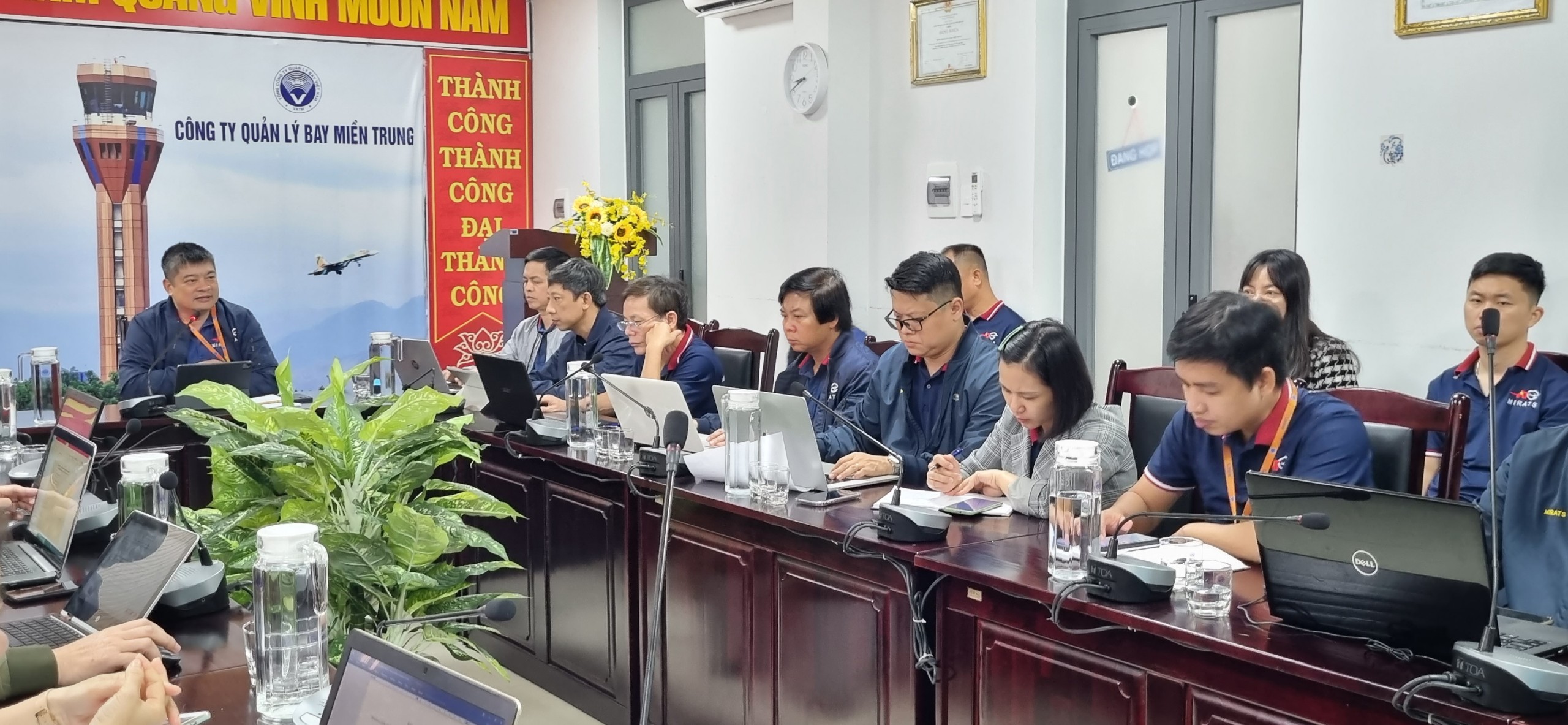 Công ty Quản lý bay miền Trung tổ chức Hội nghị trao đổi về nghiệp vụ hóa đơn điện tử