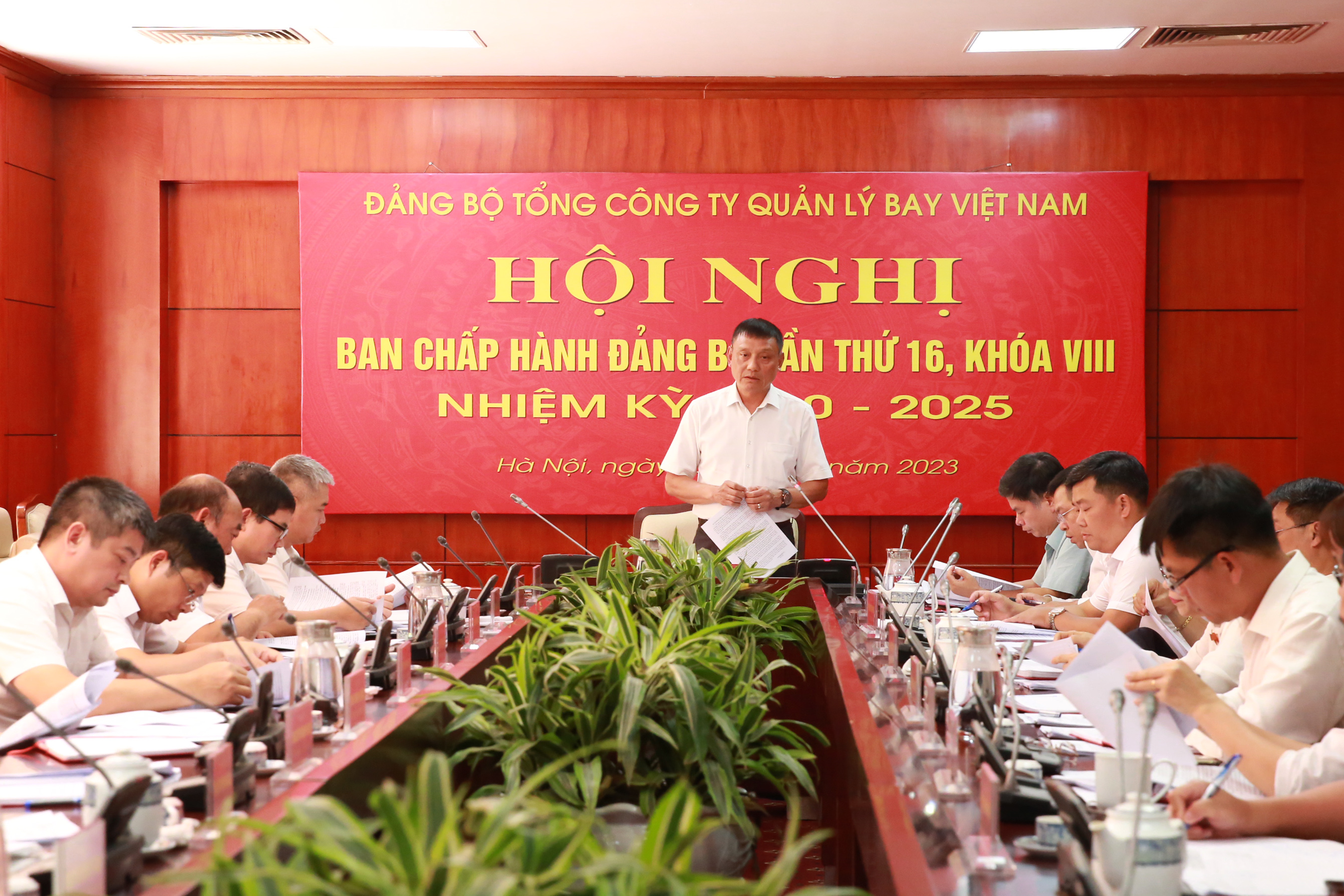 Đảng bộ Tổng công ty Quản lý bay Việt Nam tổ chức hội nghị sơ kết 6 tháng đầu năm, xây dựng phương hướng lãnh đạo nhiệm vụ 6 tháng cuối năm 2023