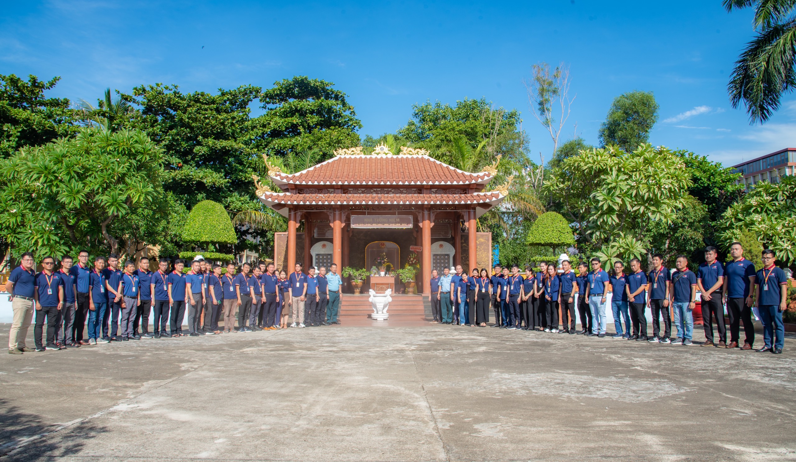 Công ty Quản lý bay miền Trung tổ chức các hoạt động kỷ niệm 76 năm ngày Thương binh - Liệt sĩ
