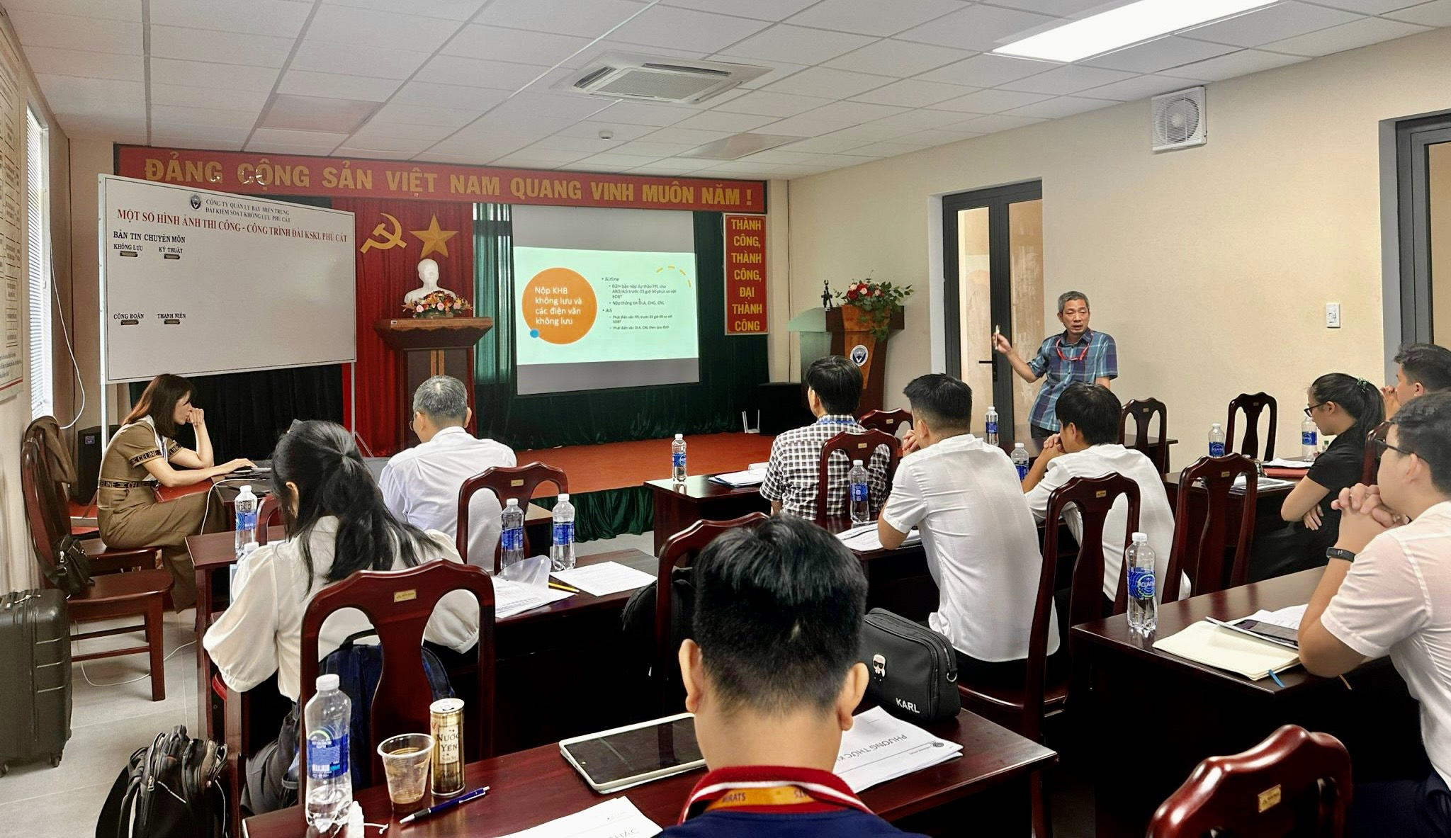 Hội thảo triển khai áp dụng Phương thức khai thác ATFM đa điểm nút tại Việt Nam tại Đài Kiểm soát không lưu Phù Cát và Tuy Hoà