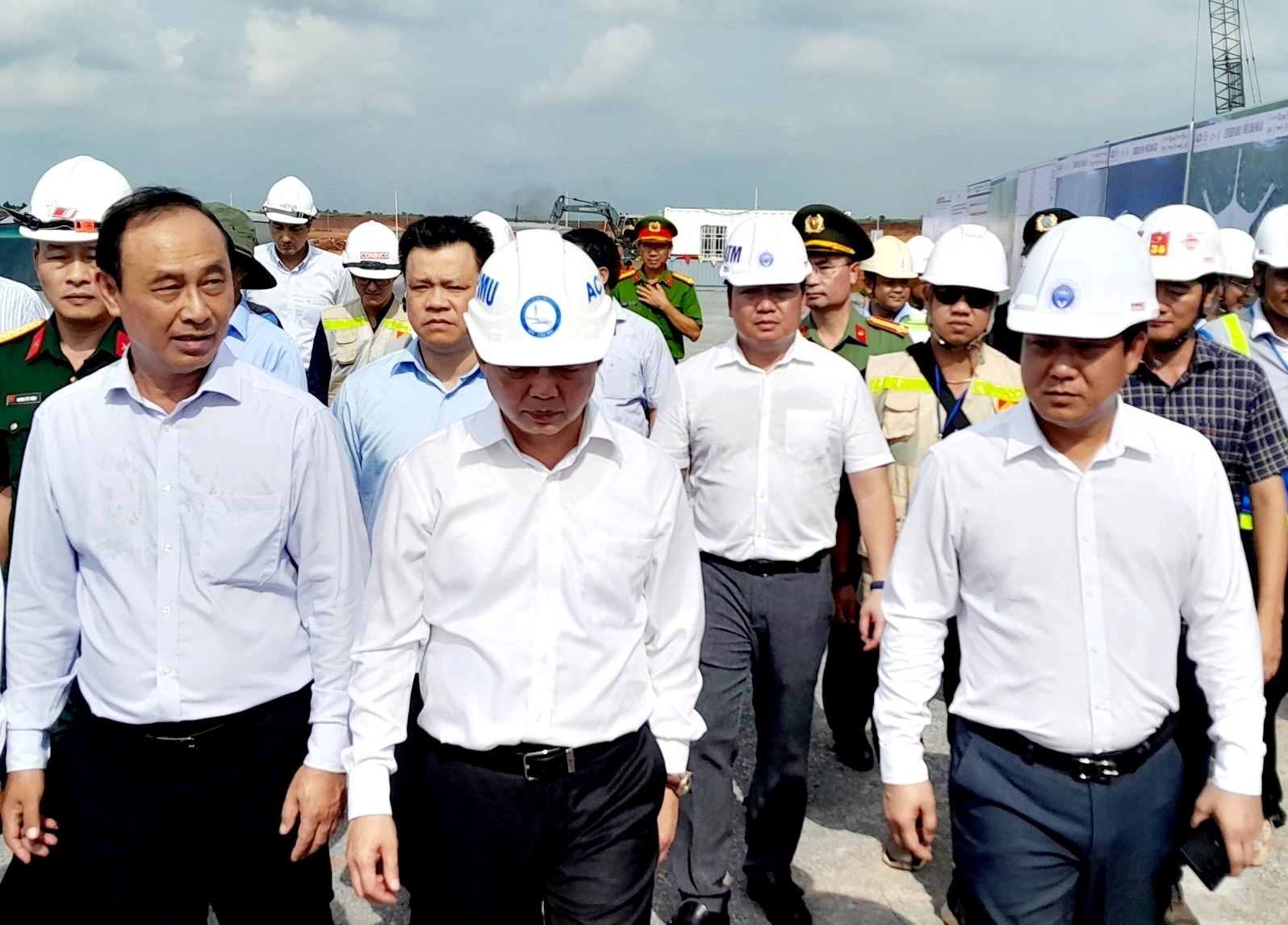 Phó Thủ tướng Trần Hồng Hà kiểm tra tiến độ dự án Sân bay Long Thành