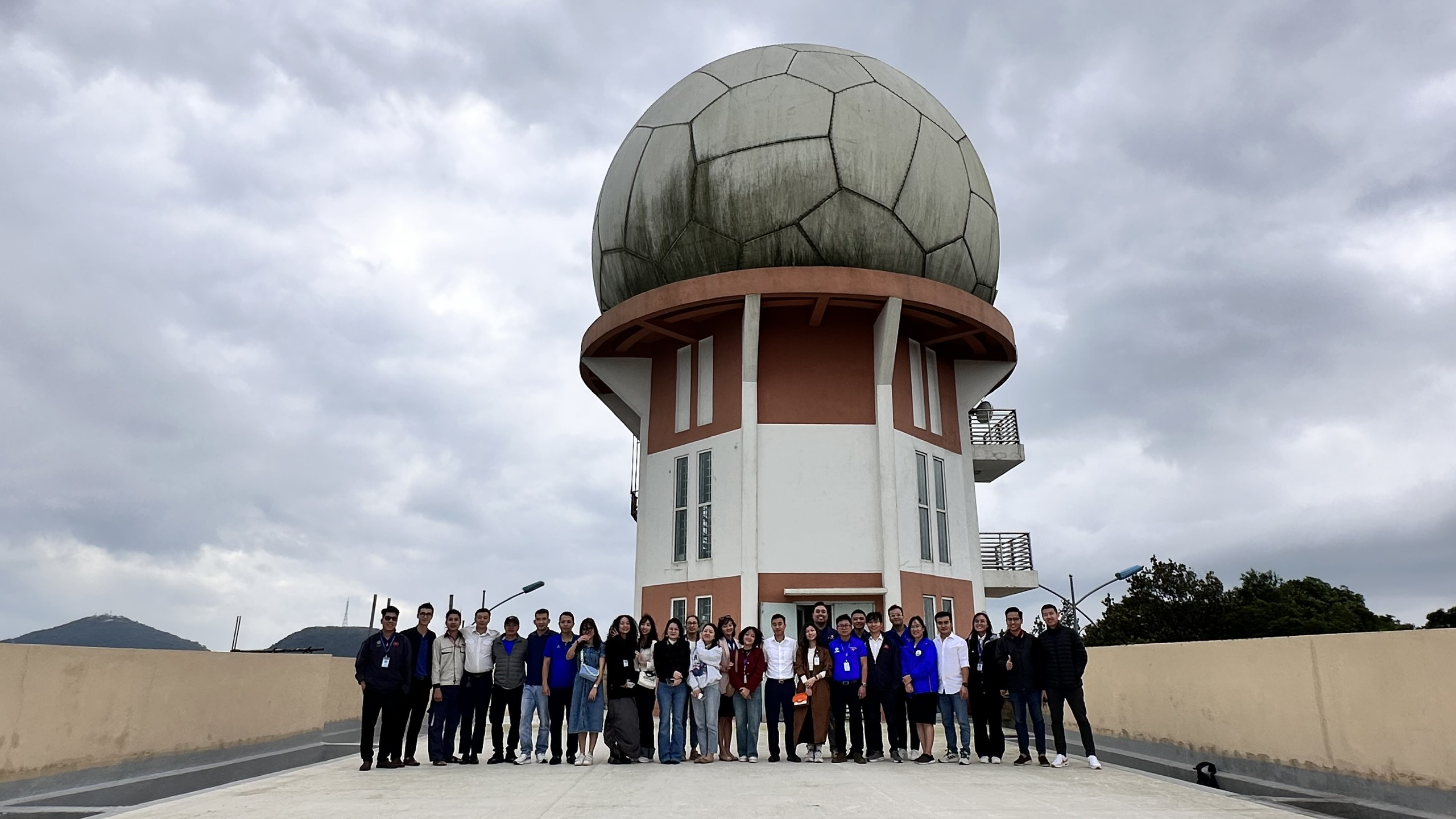 Sinh hoạt chuyên môn tại Trạm Radar Sơn Trà - Đà Nẵng