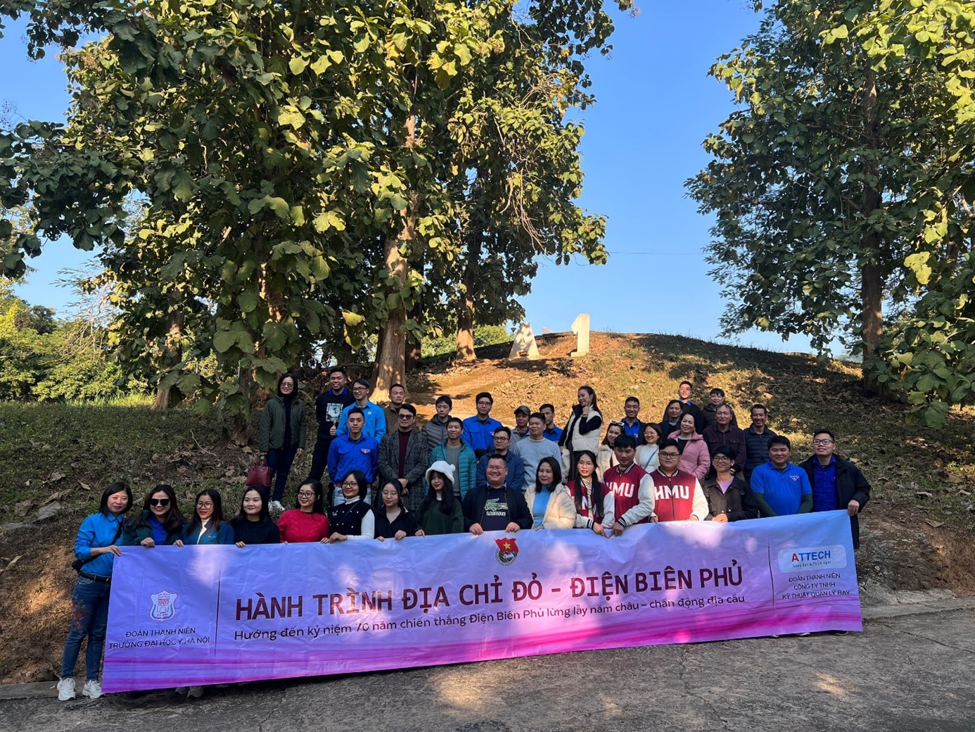 Đoàn thanh niên ATTECH tổ chức hoạt động xã hội từ thiện và chương trình giáo dục chính trị tư tưởng cho các đoàn viên tại tỉnh Điện Biên