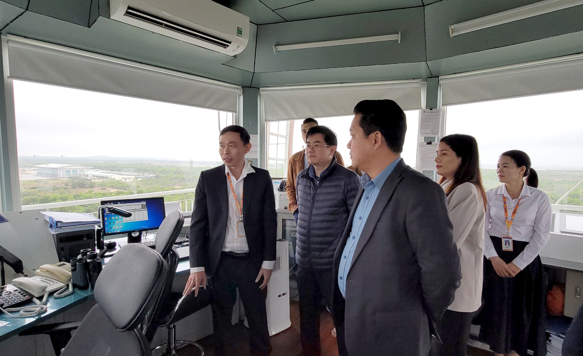 Chủ tịch Lê Hoàng Minh đến thăm và làm việc với các cơ sở cung cấp dịch vụ tại miền Trung