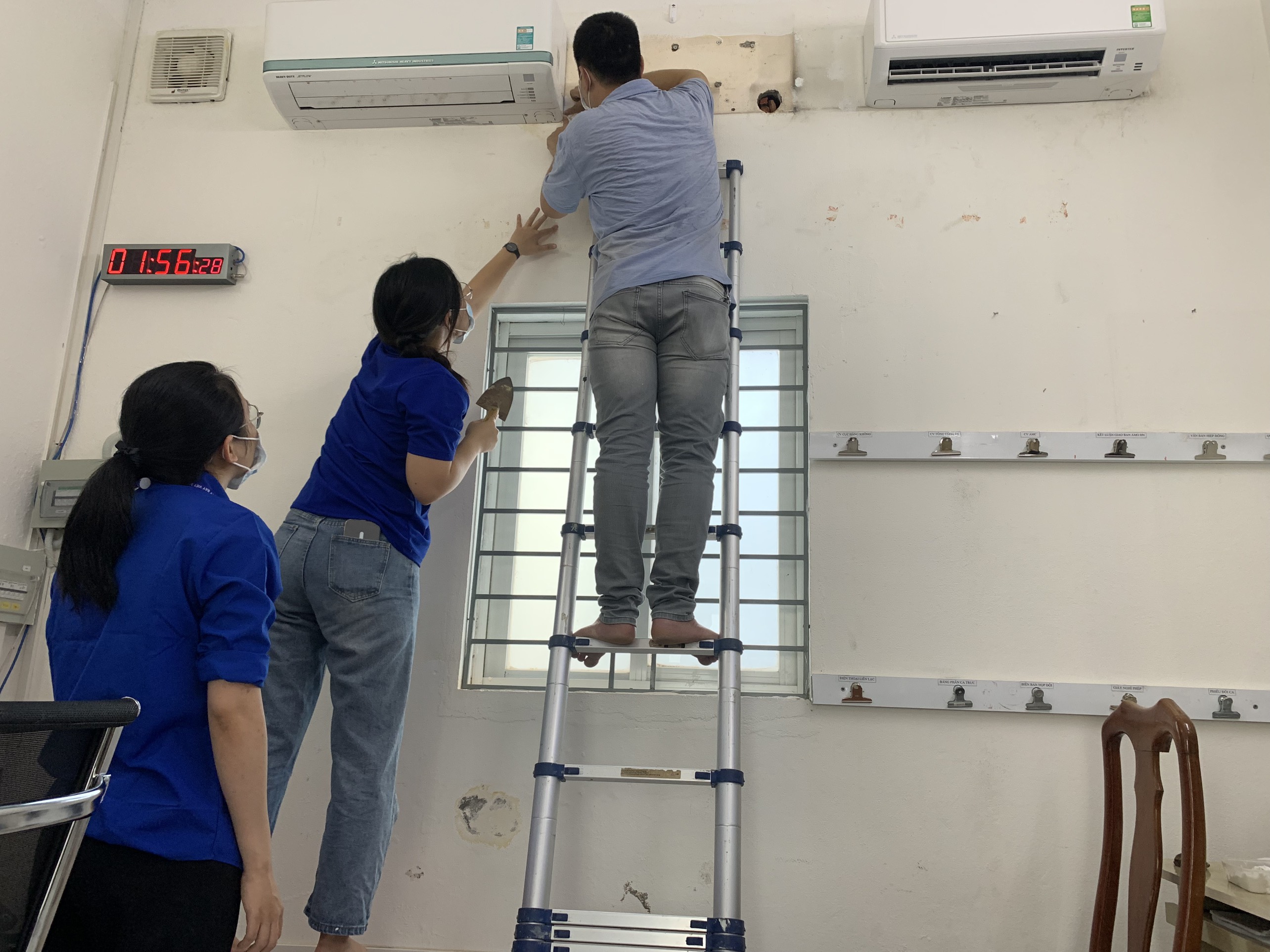 Chi đoàn Trung tâm Khí tượng hàng không Đà Nẵng triển khai thực hiện phong trào xây dựng “Không gian Quản lý bay xanh – sạch – hạnh phúc”