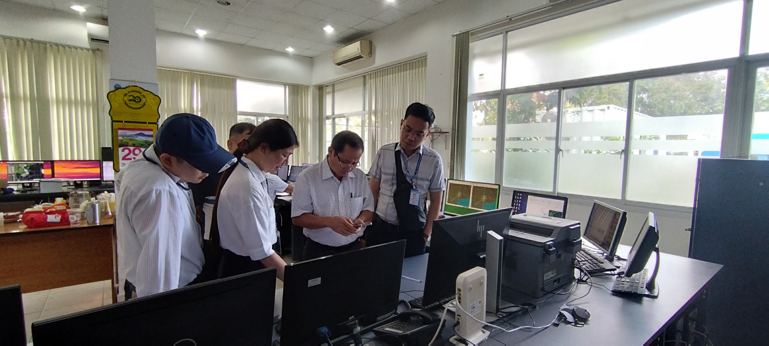 Cục Hàng không Việt Nam kiểm tra thực tế cơ sở Cung cấp dịch vụ Khí tượng tại Trung tâm Khí tượng hàng không Tân Sơn Nhất