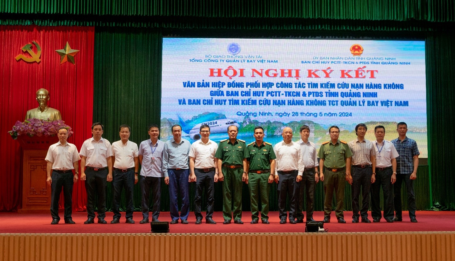 Lễ ký kết văn bản hiệp đồng giữa BCH PCTT-TKCN&PTDS Tỉnh Quảng Ninh và BCH TKCNHK Tổng công ty Quản lý bay Việt Nam