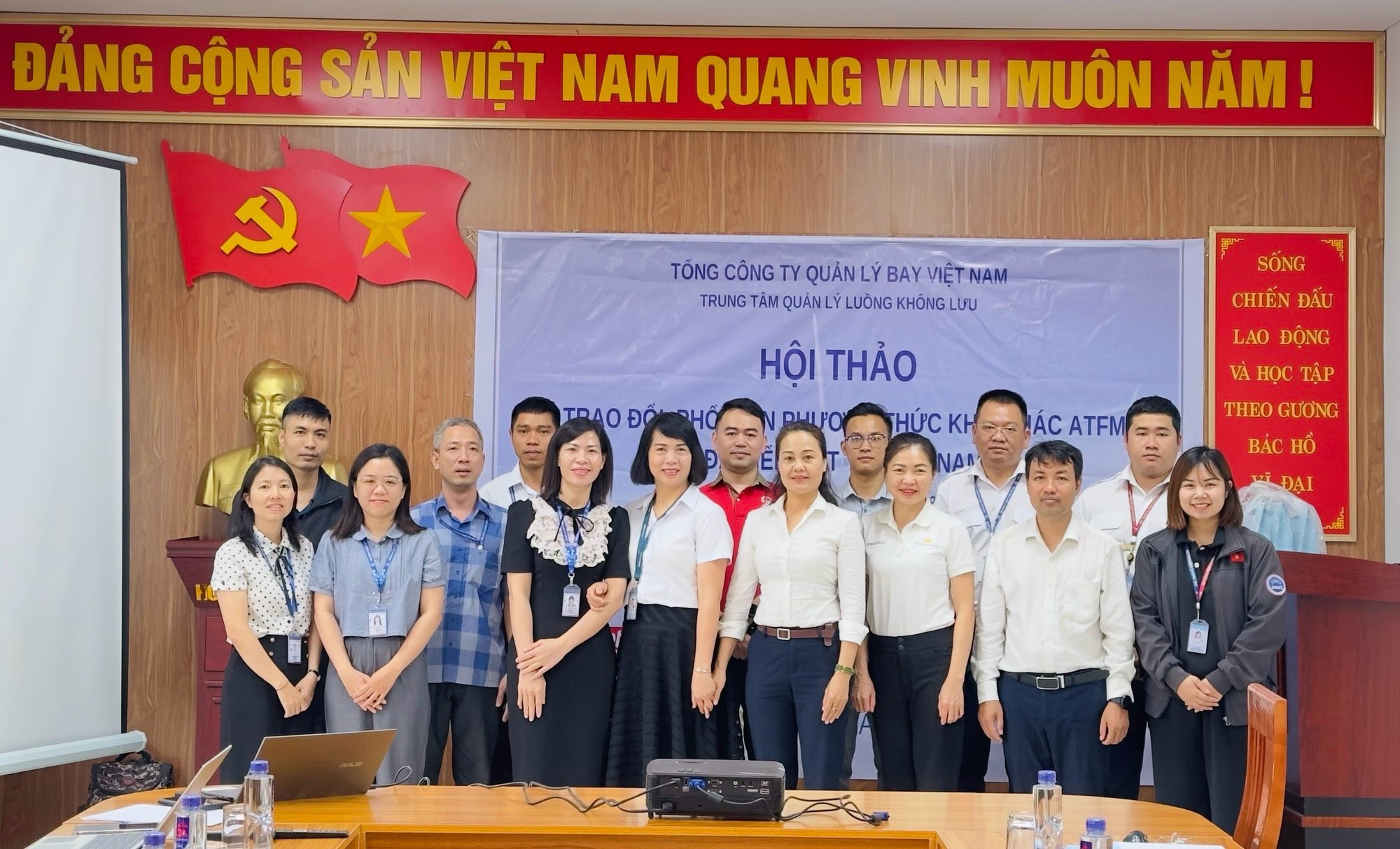 Hội thảo triển khai áp dụng Phương thức khai thác ATFM đa điểm nút tại Việt Nam